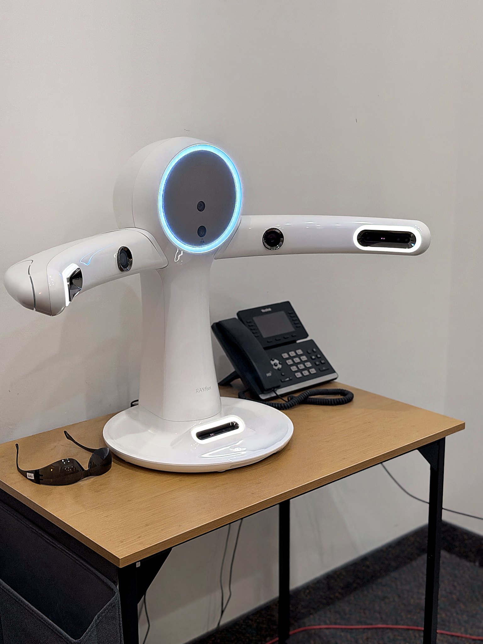 RAYFace 3D facial scanner used for smile design at Forte Implant Center